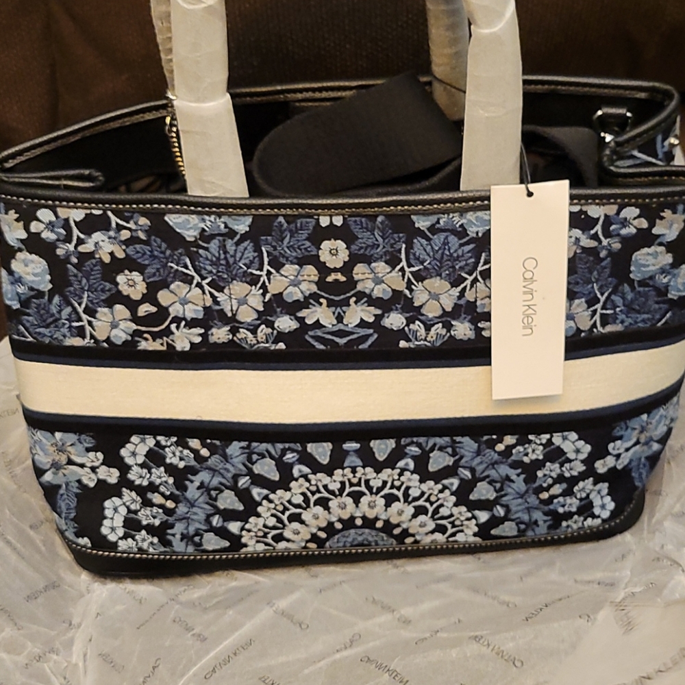 Calvin Klein Botanical HOAA4VK1 Blk - Picture 2 of 16